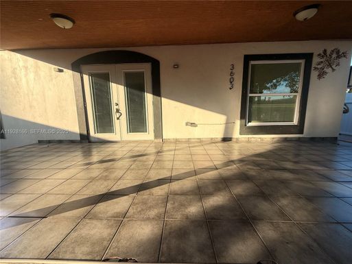 3603 NW 98th St, Miami FL 33147