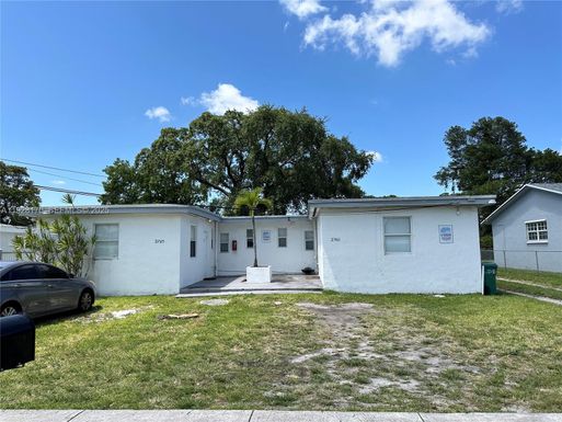 2765 NW 55th St # 1, Miami FL 33142