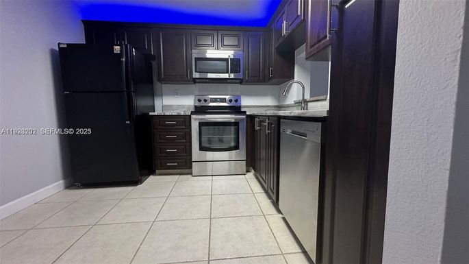 6301 N University Dr # 219, Tamarac FL 33321