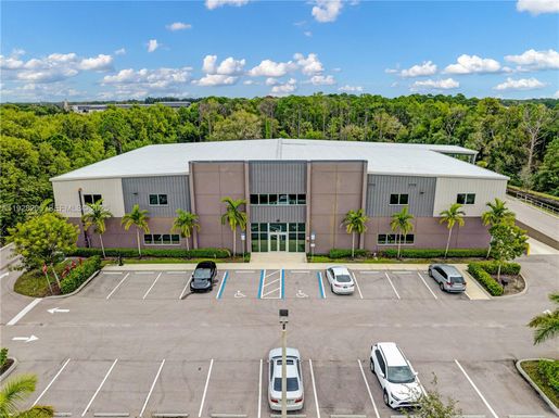 4774 S Jenkins Rd, Fort Pierce FL 34981