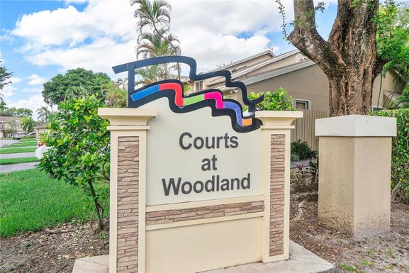 5850 NW 57th Ave # 1, Tamarac FL 33319