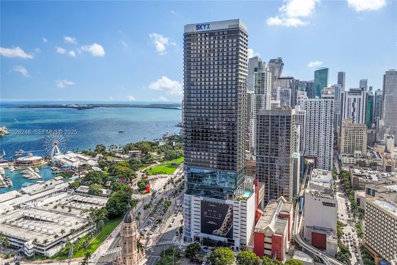 398 NE 5th St # 4616, Miami FL 33132