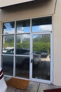 1480 NE 131st St, North Miami FL 33161