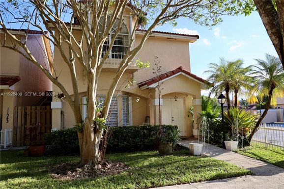 11049 SW 152nd Ct, Miami FL 33196