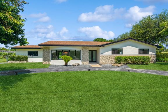 7001 SW 126th St, Pinecrest FL 33156