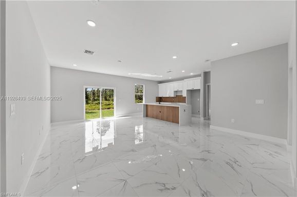 967 EDGERTON AVE, Lehigh Acres FL 33974