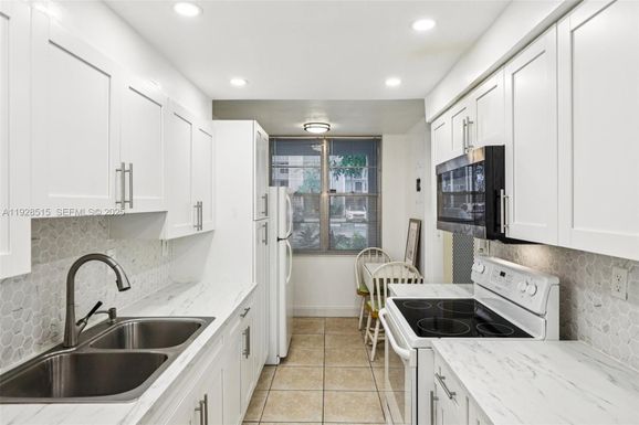 2900 NW 48th Ter # 115, Lauderdale Lakes FL 33313