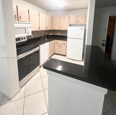 10717 Cleary Blvd # 206, Plantation FL 33324