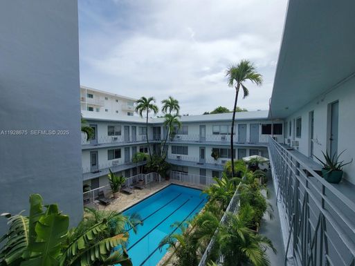 835 Lenox Ave # 206, Miami Beach FL 33139