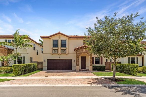 724 SE 37th Ave, Homestead FL 33033