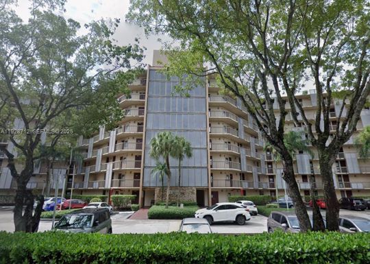 3301 N Country Club Dr # 803, Aventura FL 33180