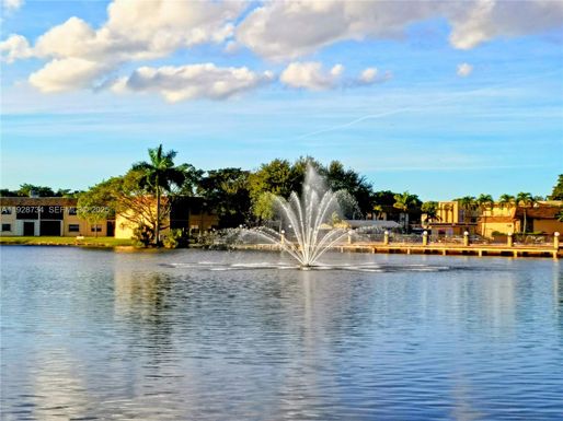 151 Berkley Rd # 308, Hollywood FL 33024