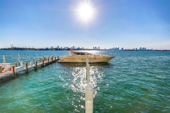 1000 West Ave # 1501, Miami Beach FL 33139