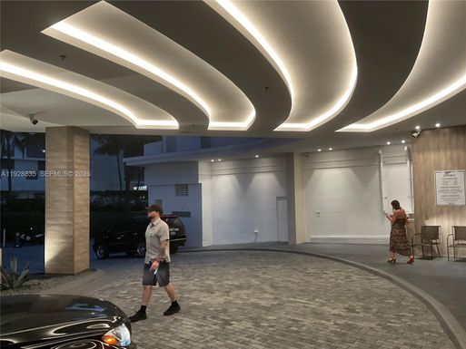 2301 Collins Ave # 704, Miami Beach FL 33139