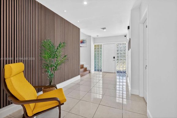 245 NE 175th St, North Miami Beach FL 33162