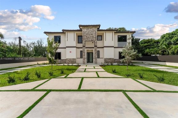 1962 NW 107th St # 1954, Miami FL 33167