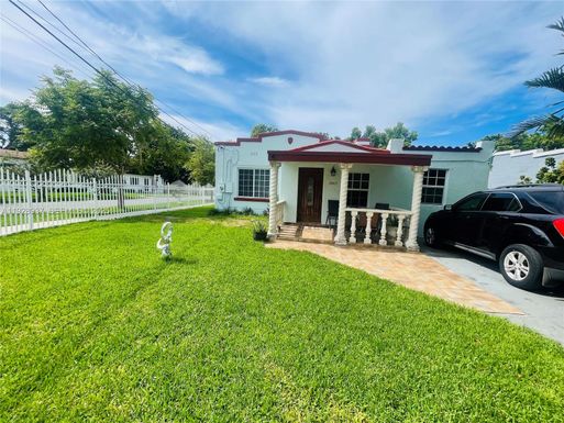 2045 NW 34th St, Miami FL 33142