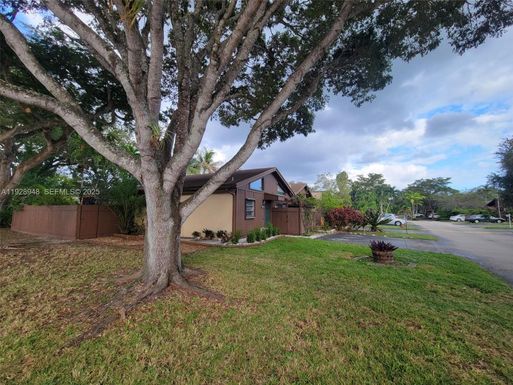 11375 SW 112th Cir Ln S, Miami FL 33176