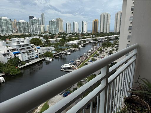 400 Kings Point Dr # 1214, Sunny Isles Beach FL 33160