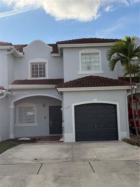956 SW 148th Pl, Miami FL 33194