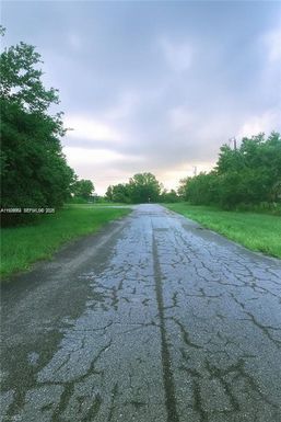 613 Grant Blvd, Lehigh Acres FL 33974