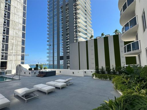 601 NE 23rd St # 502, Miami FL 33137