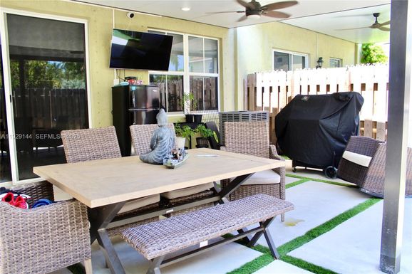 1463 SE 24 ter, Homestead FL 33035