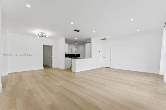 2610 NW 83rd Ave # A, Sunrise FL 33322