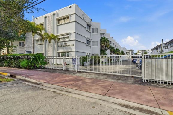 1185 Marseille Dr # 308, Miami Beach FL 33141