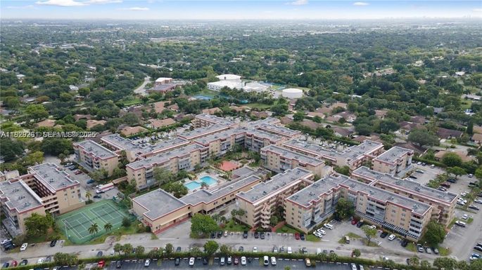 406 NW 68th Ave # 317, Plantation FL 33317