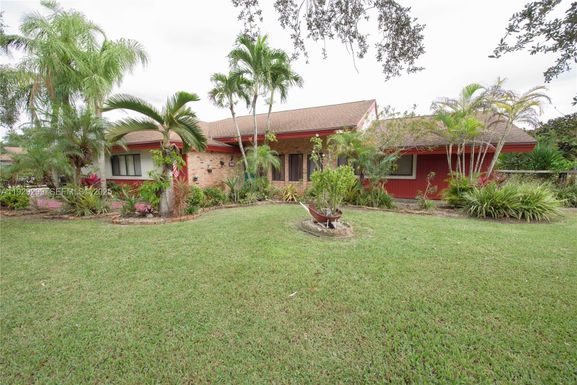 27111 SW 155th Ave, Homestead FL 33032