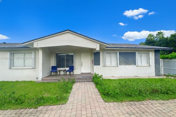 15720 NW 44th Ct # 15720, Miami Gardens FL 33054