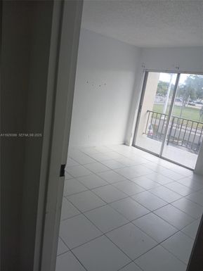 5100 SW 41st St # 208, Pembroke Park FL 33023