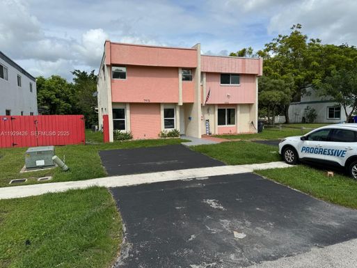 7915 SW 7th Pl, North Lauderdale FL 33068