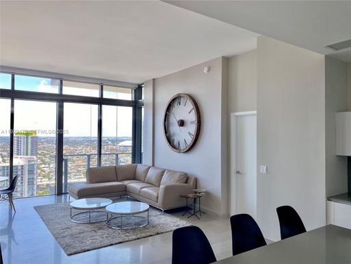 68 SE 6th St # 4008, Miami FL 33131