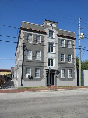 1629 SW 6th St # 12, Miami FL 33135