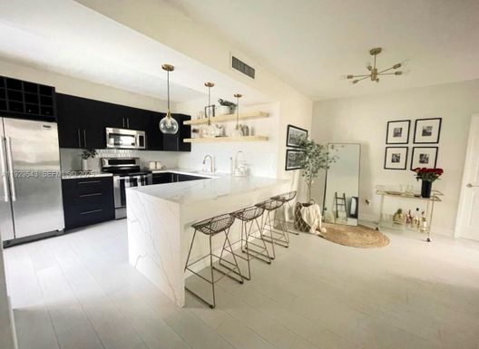 11864 NW 11th St # 11864, Pembroke Pines FL 33026