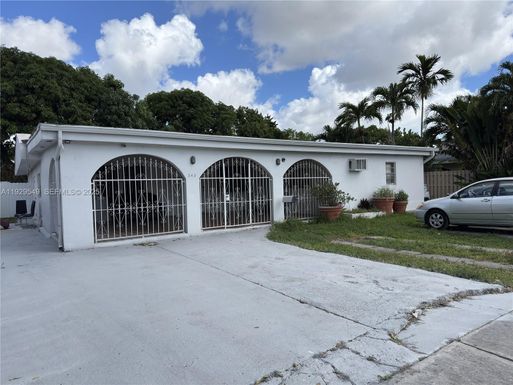 343 W 42nd St # A, Hialeah FL 33012