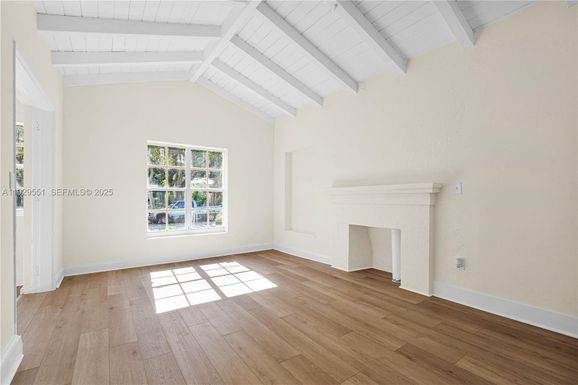 47 NW 49th St # 1, Miami FL 33127