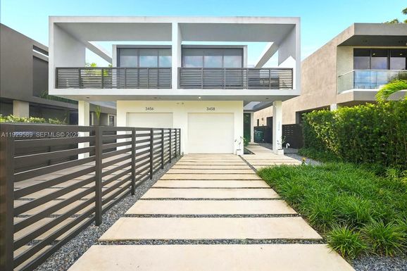 3458 Day Ave, Miami FL 33133