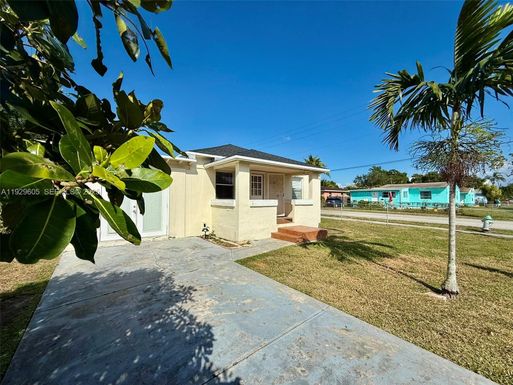 2403 Scott St # A, Hollywood FL 33020