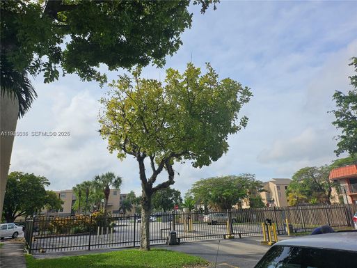 10641 SW 108th Ave # 1H, Miami FL 33176