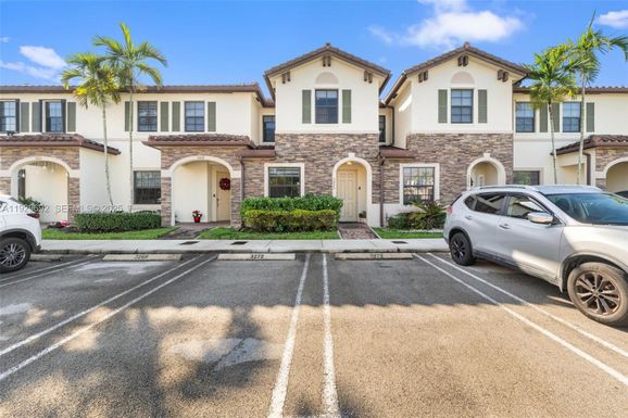 3272 W 92nd Pl, Hialeah FL 33018