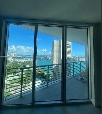 325 S Biscayne Blvd # 2816, Miami FL 33131