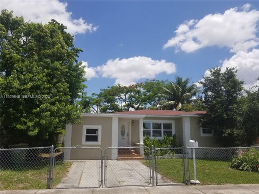 1085 NW 133rd St, North Miami FL 33168