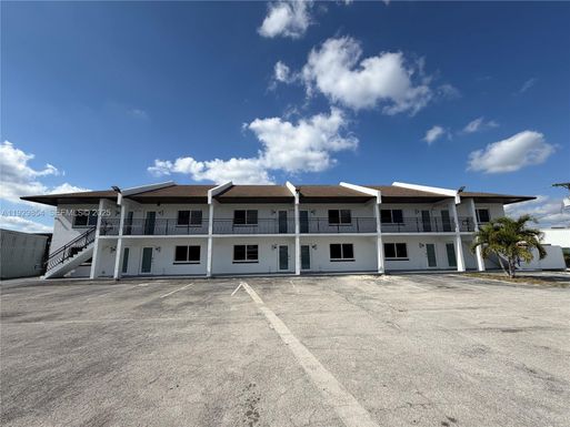 2700 EVANS # 6, Fort Myers FL 33901