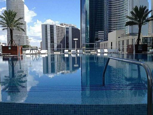 500 Brickell Ave # 2303, Miami FL 33131