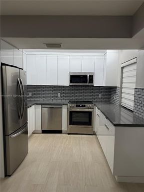 11933 NW 11th St # 11933, Pembroke Pines FL 33026