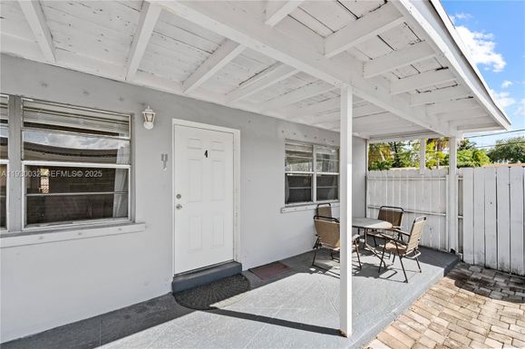 1127 NE 5th Ave # 4, Fort Lauderdale FL 33304