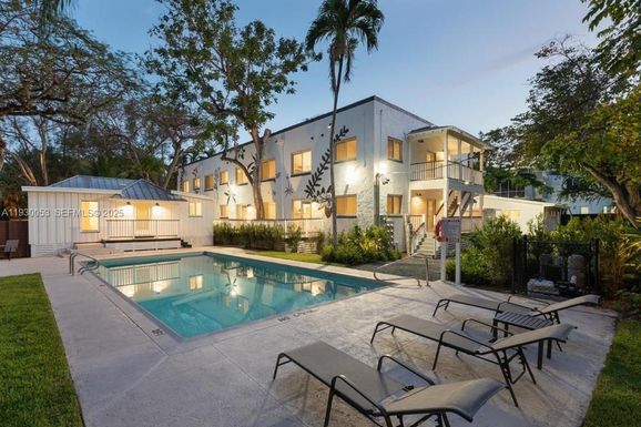 3677 Poinciana Ave # 6A, Miami FL 33133